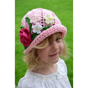 Horgolt tavaszi kislány kalap 